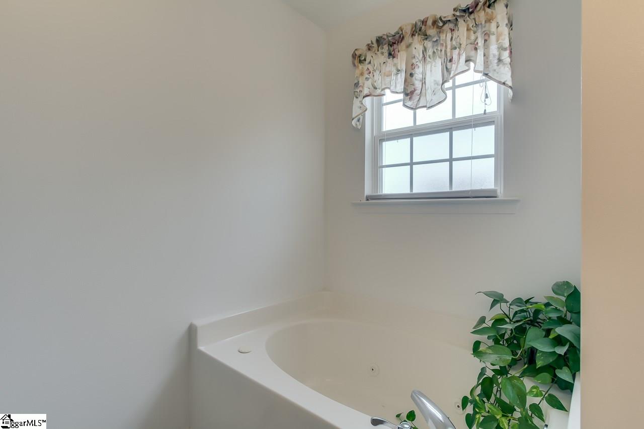 121 Radcliff Way Anderson, SC 29621 - Photo 13 of 22 Gallery Image 13