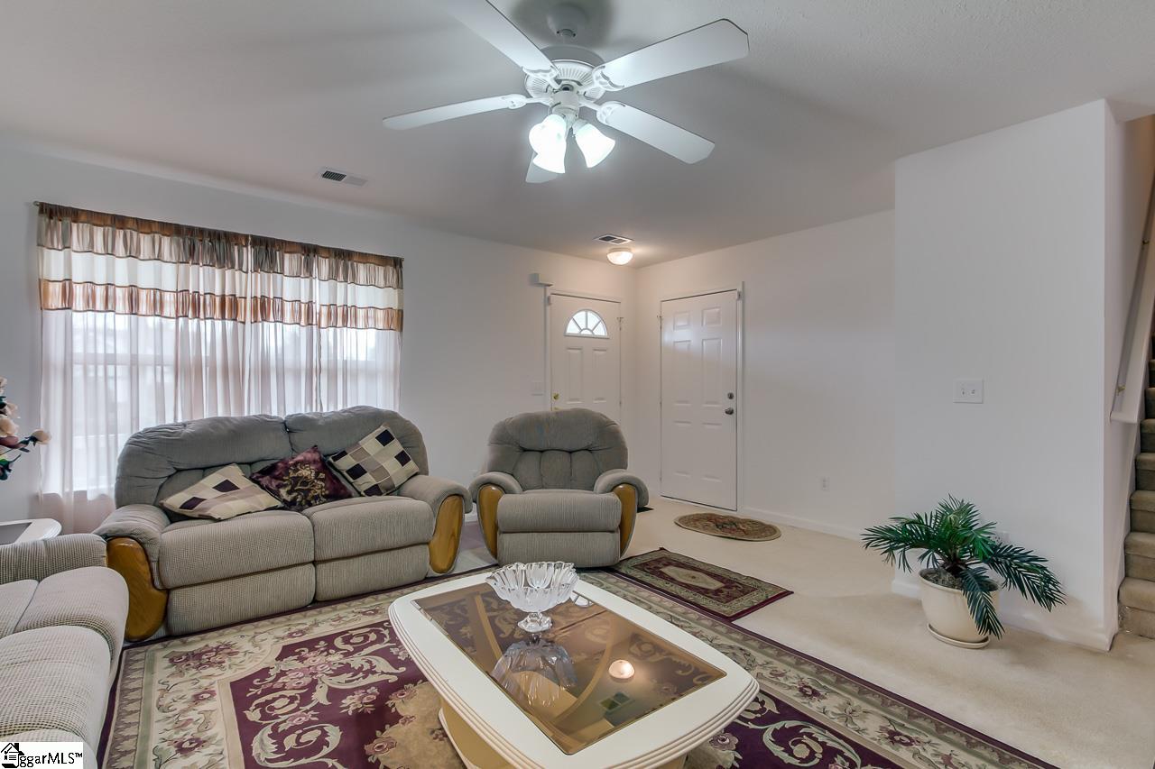 121 Radcliff Way Anderson, SC 29621 - Photo 3 of 22 Gallery Image 3