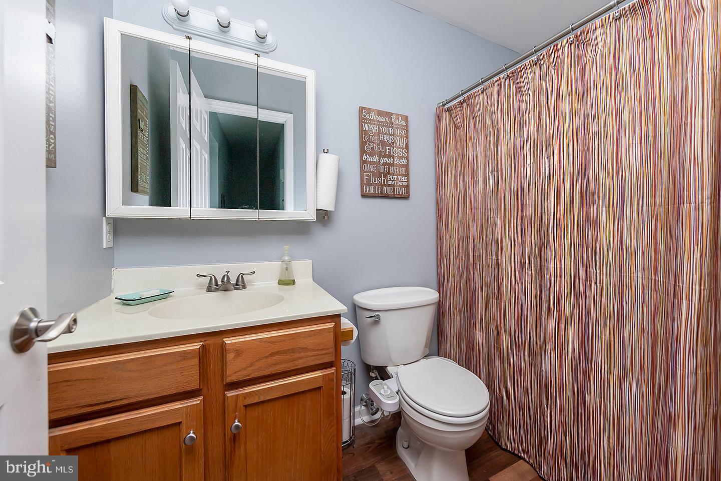 12 George Street Mount Ephraim, NJ 08059 - Photo 19 of 28 Full Guest Bath