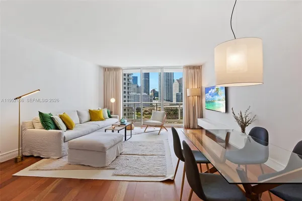 $6,050 | 901 Brickell Key Boulevard, Unit 1609, Miami, FL 33131