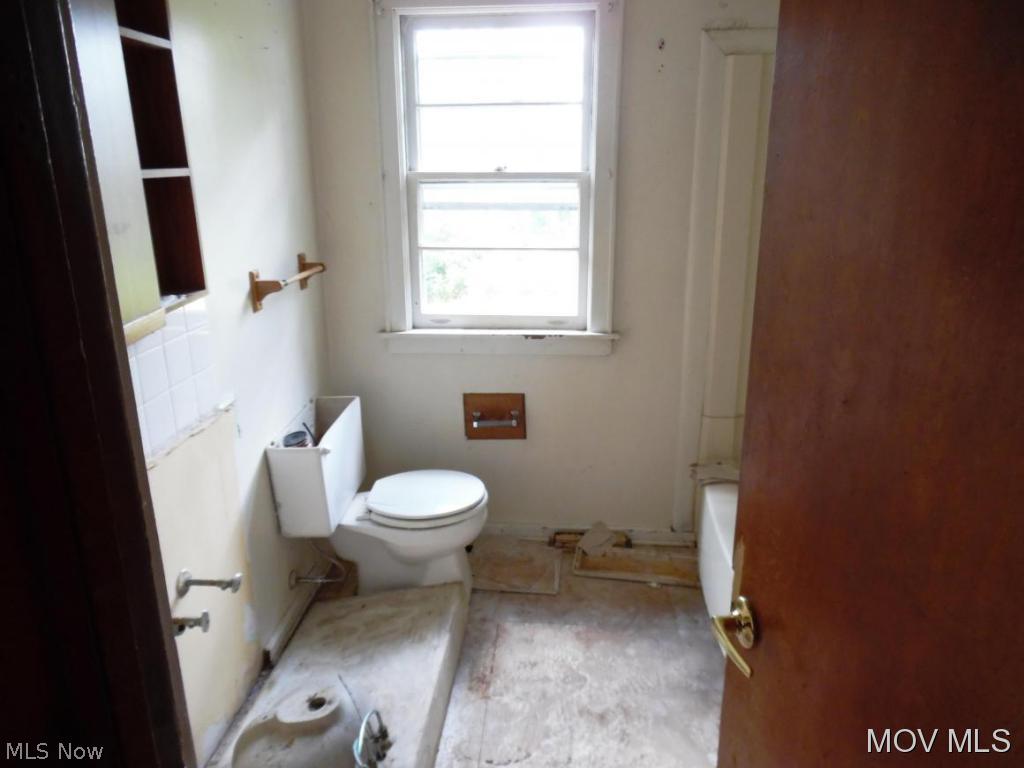 190 Arends Ridge Road Marietta, OH 45750 - Photo 7 of 7 Bathroom