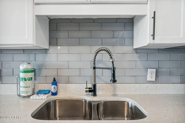 $2,600 | 9860 South Thomas Drive, Unit 1221, Panama City Beach, FL 32408