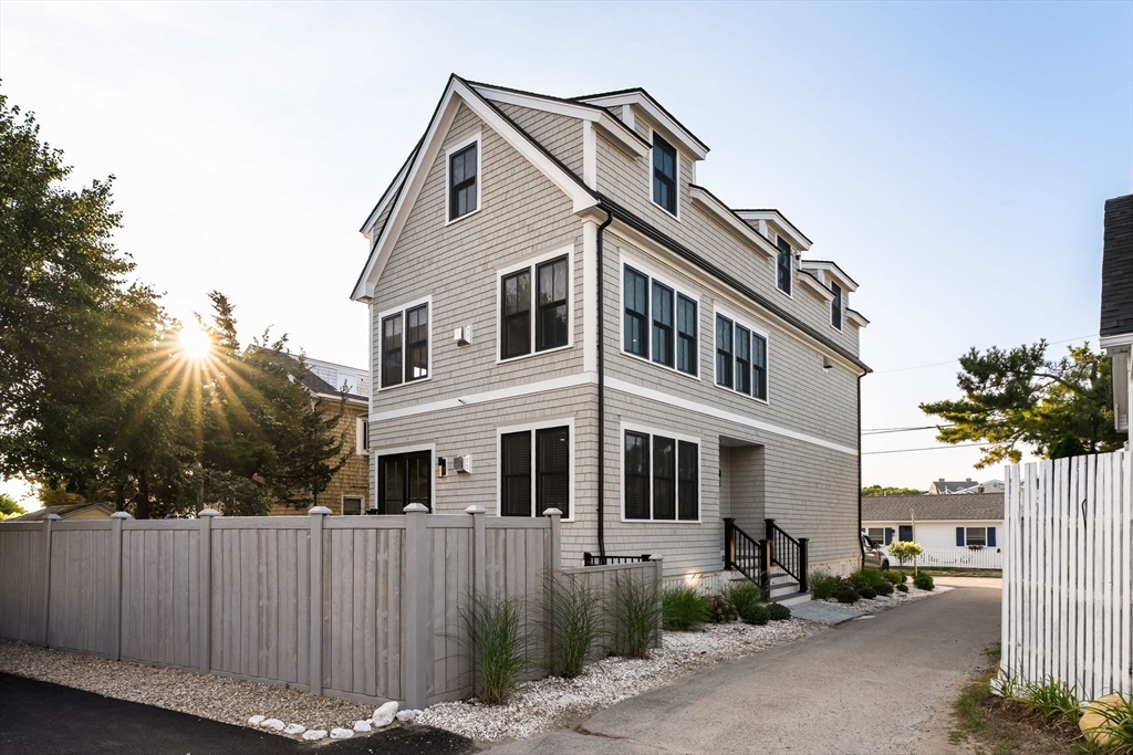 5 East Marginal Road Duxbury, MA 02332 - Photo 1 of 40 Gallery Image 1