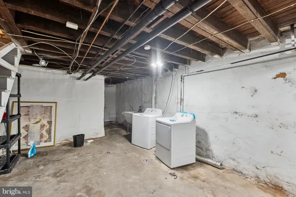 a view of a storage & utility room