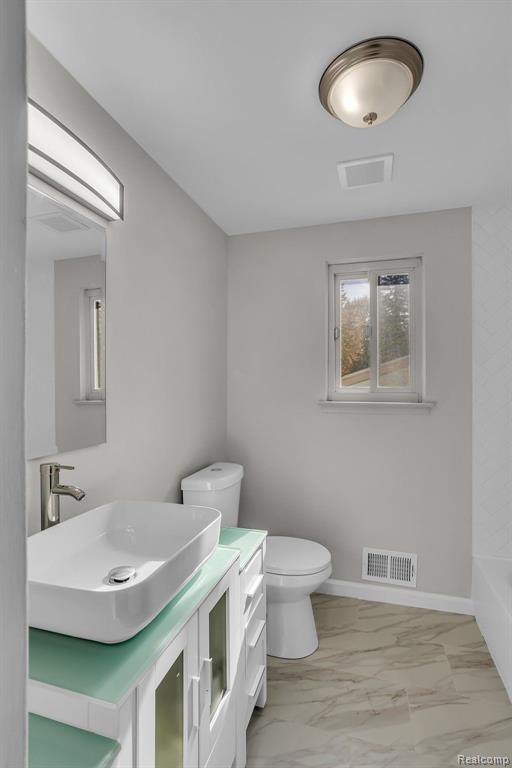 7828 Kaiser Street Canton, MI 48187 - Photo 14 of 32 Gallery Image 14