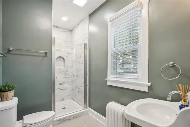 $3,500 | 1201 North McKinley Road, Lake Forest, IL 60045