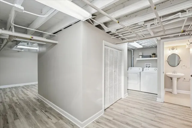 $3,500 | 1201 North McKinley Road, Lake Forest, IL 60045