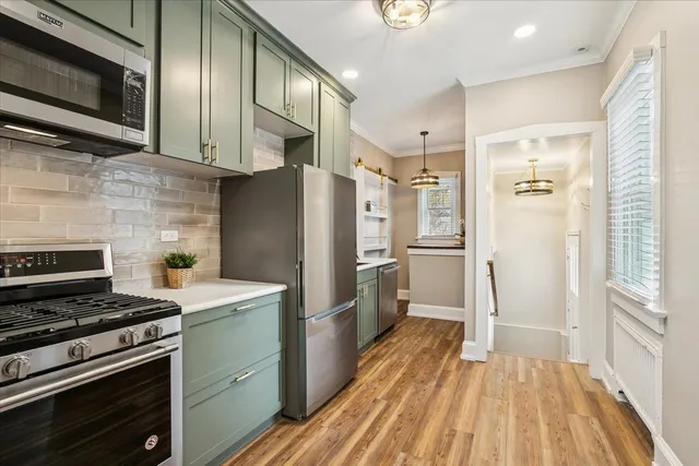 $3,500 | 1201 North McKinley Road, Lake Forest, IL 60045