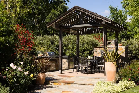$2,950,000 | 8811 Egg Farm Road, Kenwood, CA 95452