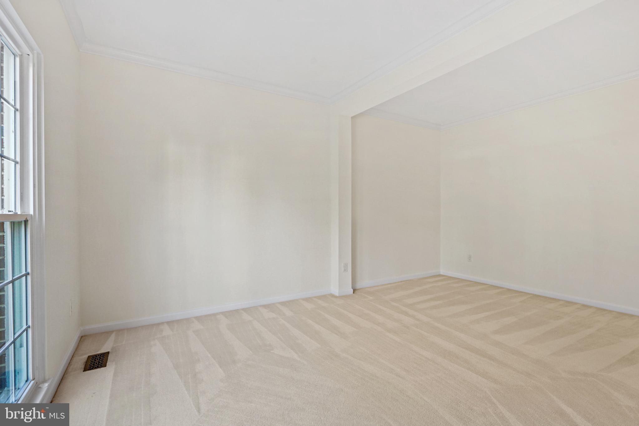 7728 Effingham Square Alexandria, VA 22315 - Photo 23 of 34 Lower level