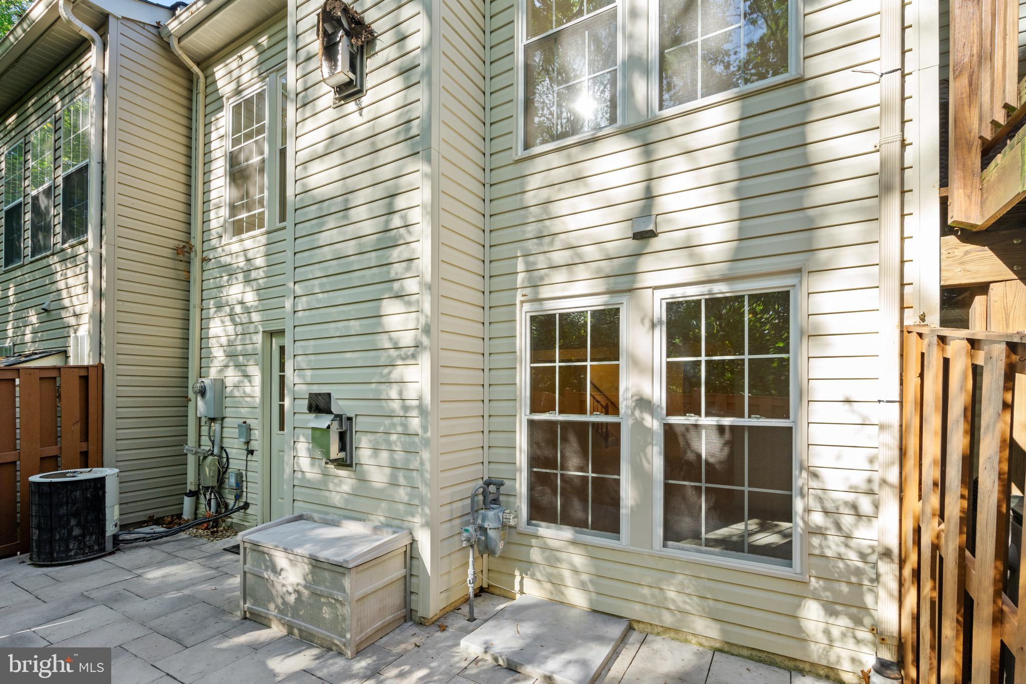 7728 Effingham Square Alexandria, VA 22315 - Photo 29 of 34 Rear Elevation