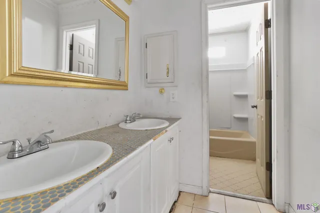 $199,900 | 1425 Shadybrook Drive, Baton Rouge, LA 70816