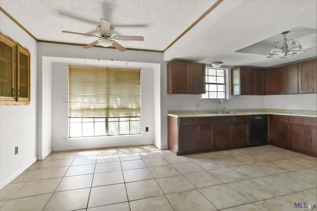 $199,900 | 1425 Shadybrook Drive, Baton Rouge, LA 70816