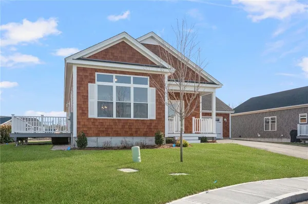 $899,000 | 19 Caddy's Boulevard, South Kingstown, RI 02879