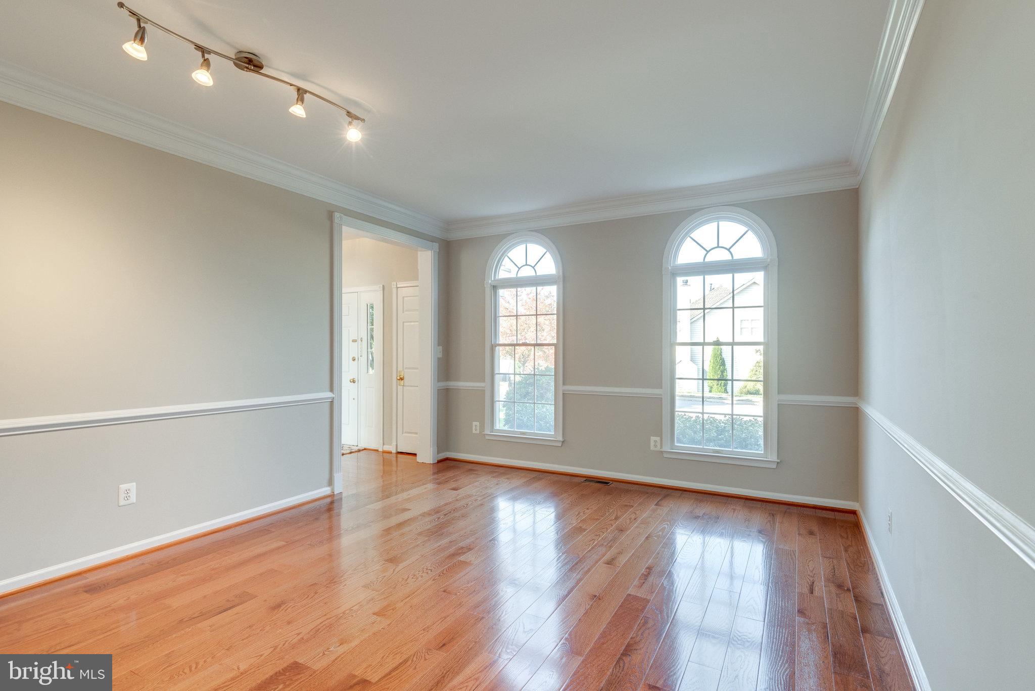 43549 Lucketts Bridge Circle Ashburn, VA 20148 - Photo 13 of 88