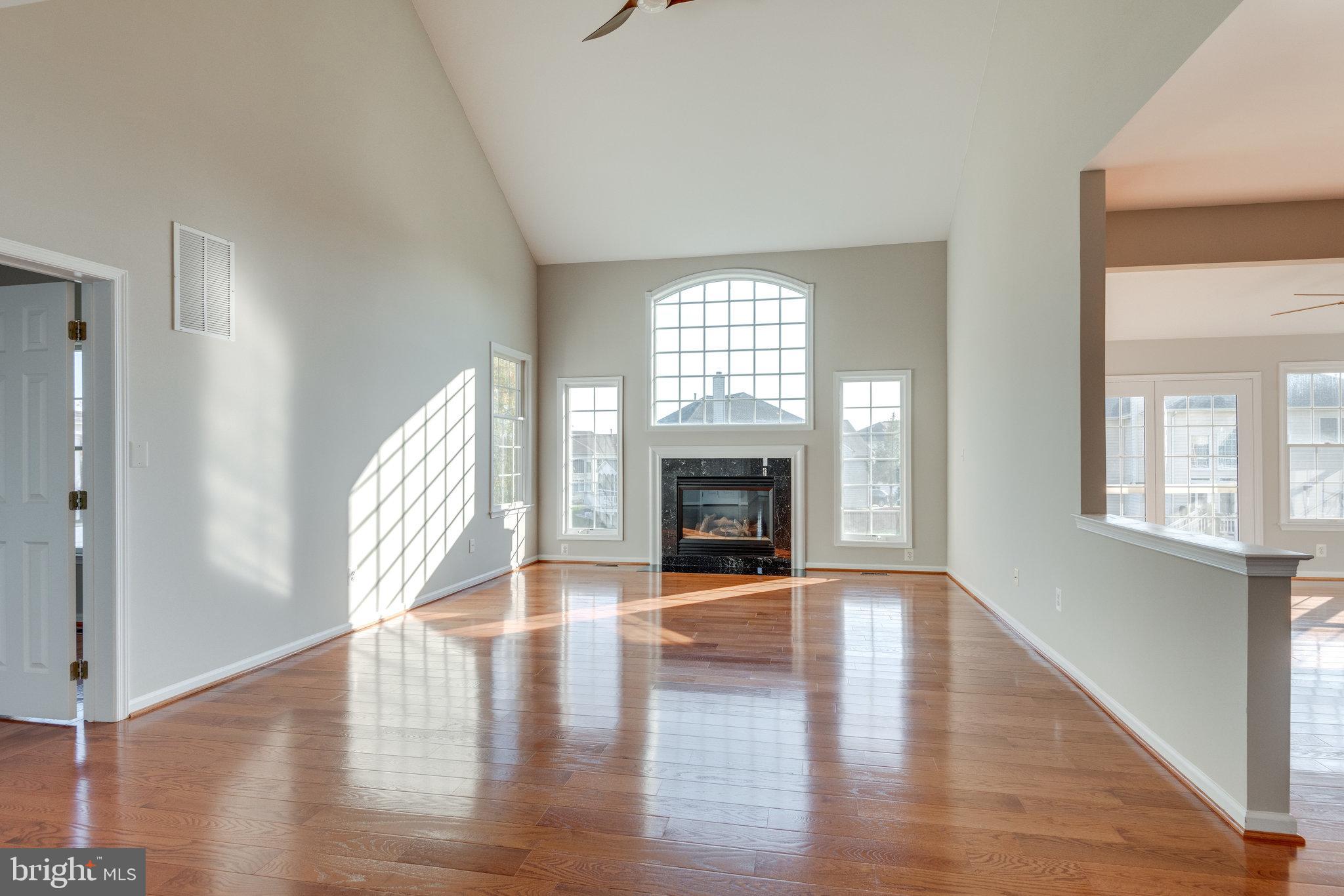 43549 Lucketts Bridge Circle Ashburn, VA 20148 - Photo 16 of 88