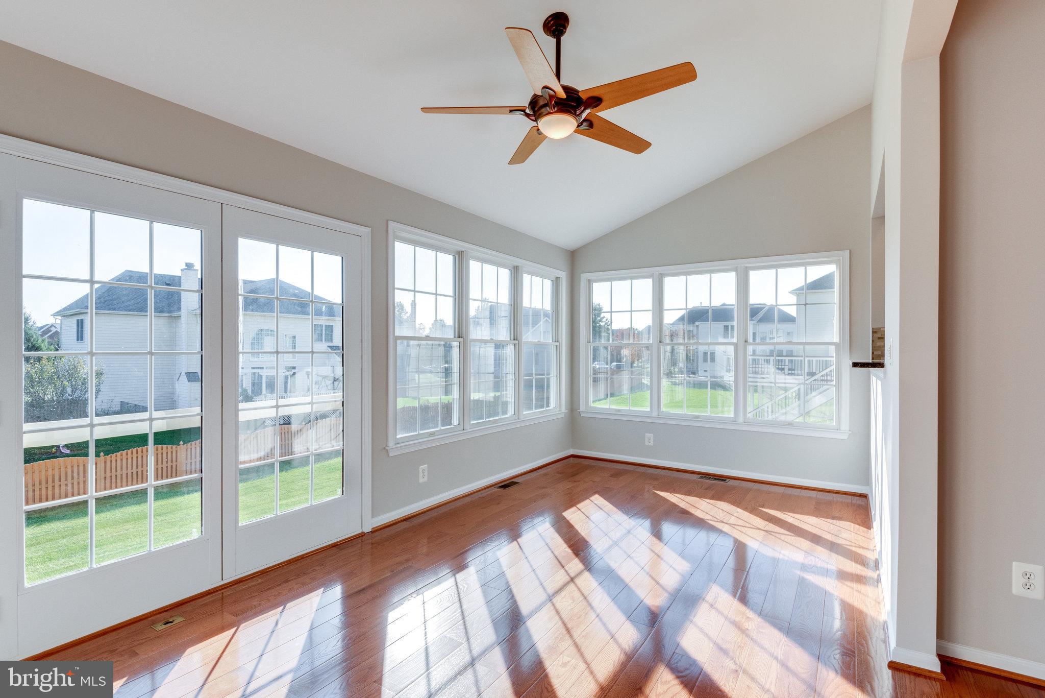 43549 Lucketts Bridge Circle Ashburn, VA 20148 - Photo 25 of 88