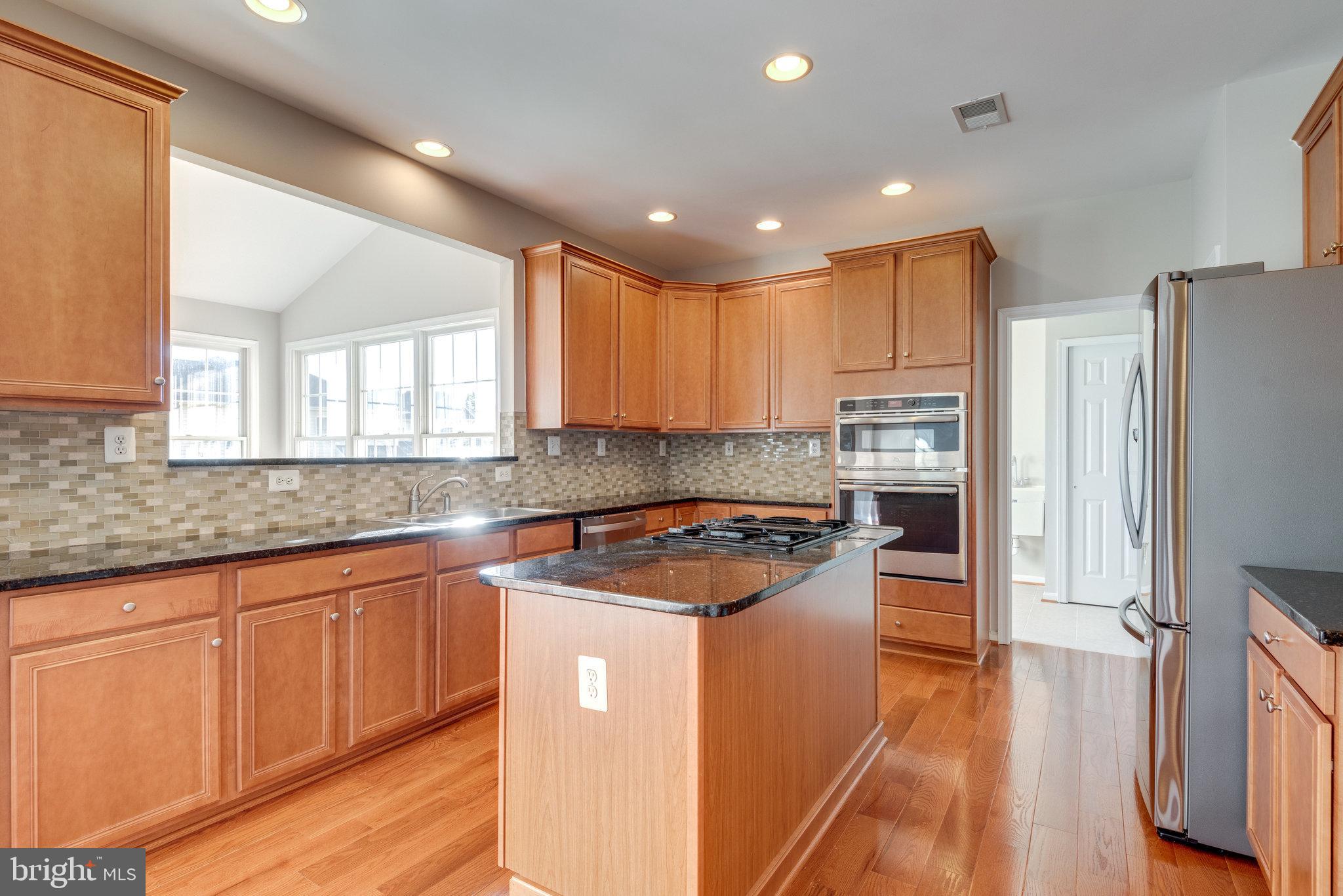 43549 Lucketts Bridge Circle Ashburn, VA 20148 - Photo 28 of 88
