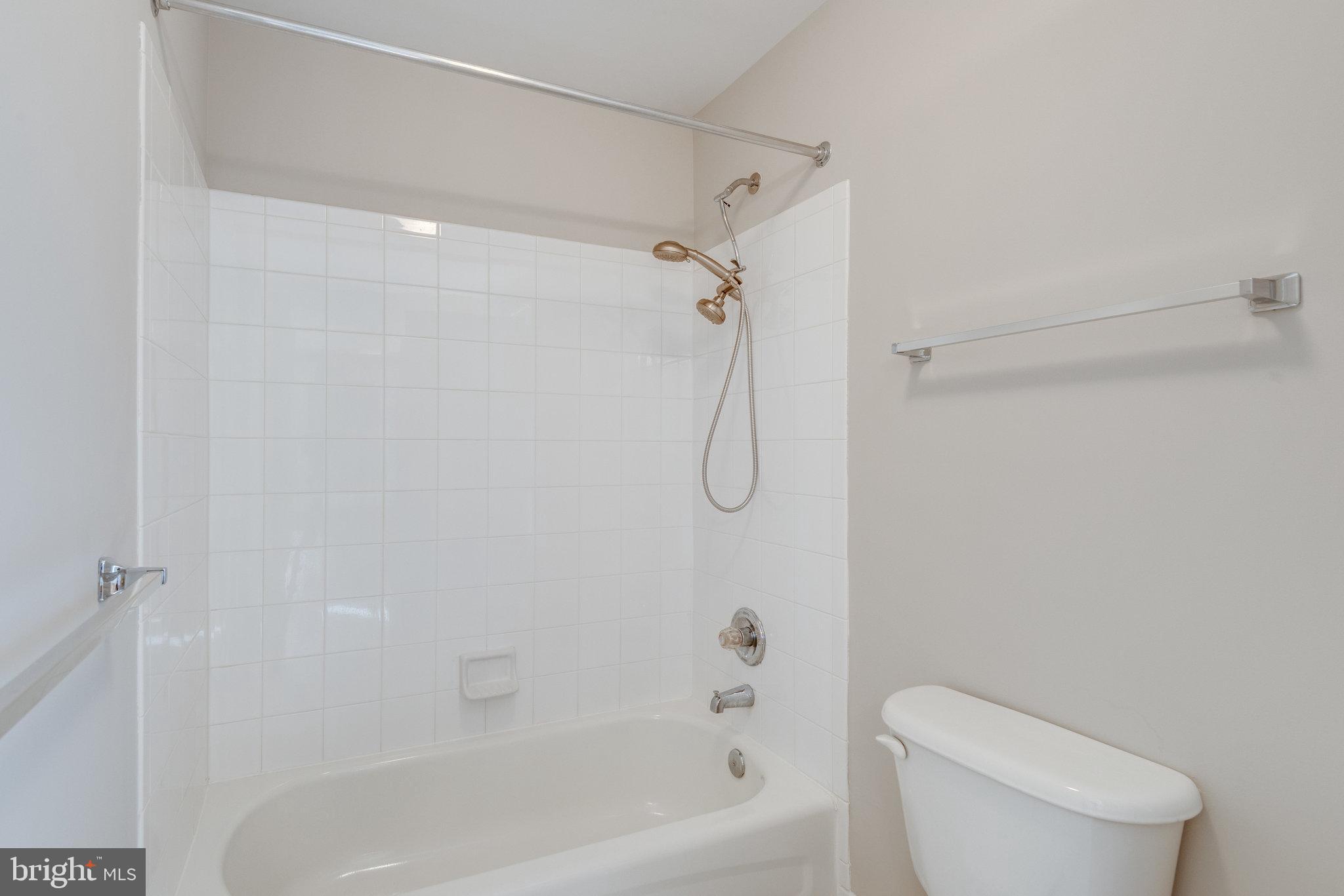 43549 Lucketts Bridge Circle Ashburn, VA 20148 - Photo 56 of 88