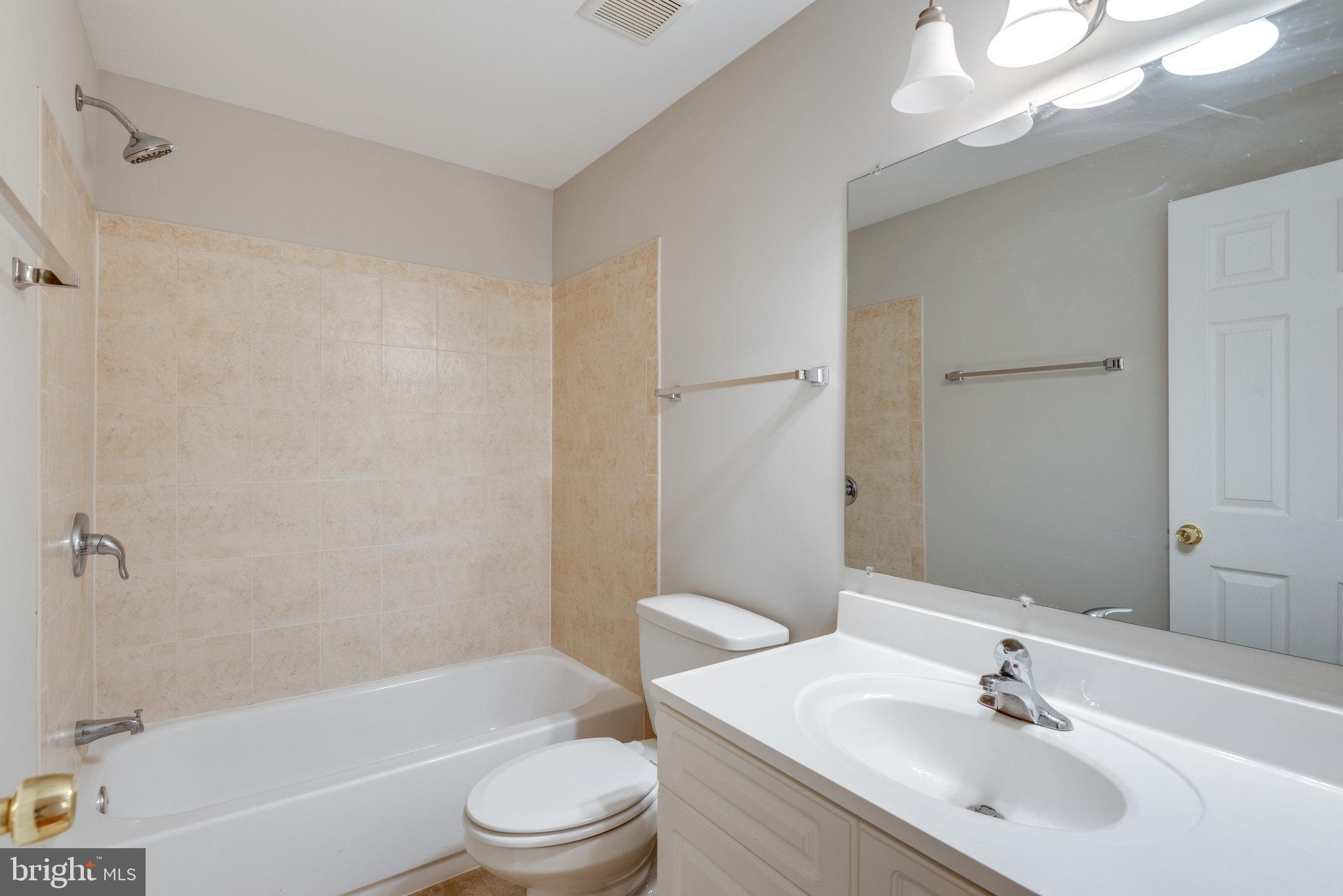 43549 Lucketts Bridge Circle Ashburn, VA 20148 - Photo 61 of 88