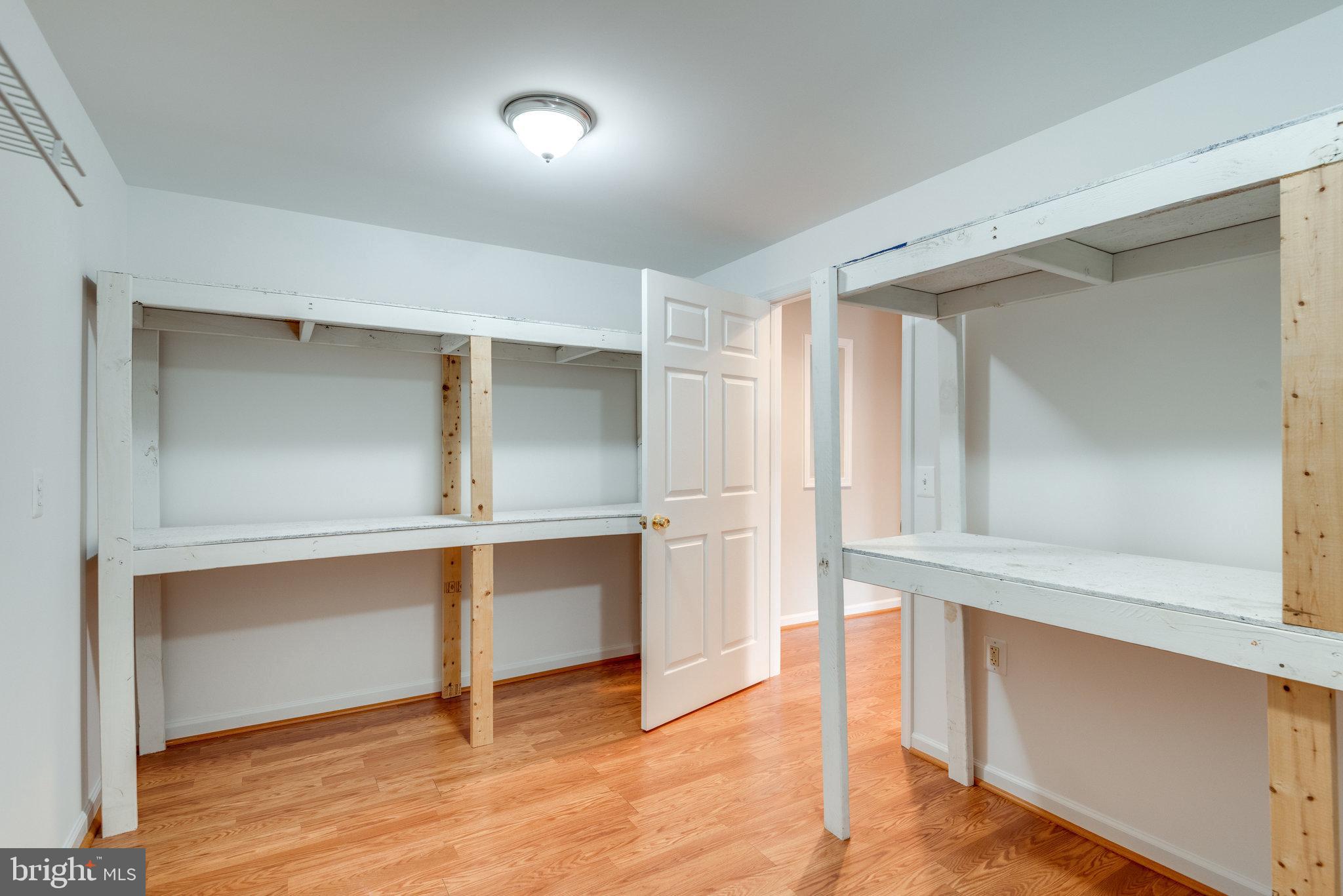 43549 Lucketts Bridge Circle Ashburn, VA 20148 - Photo 64 of 88