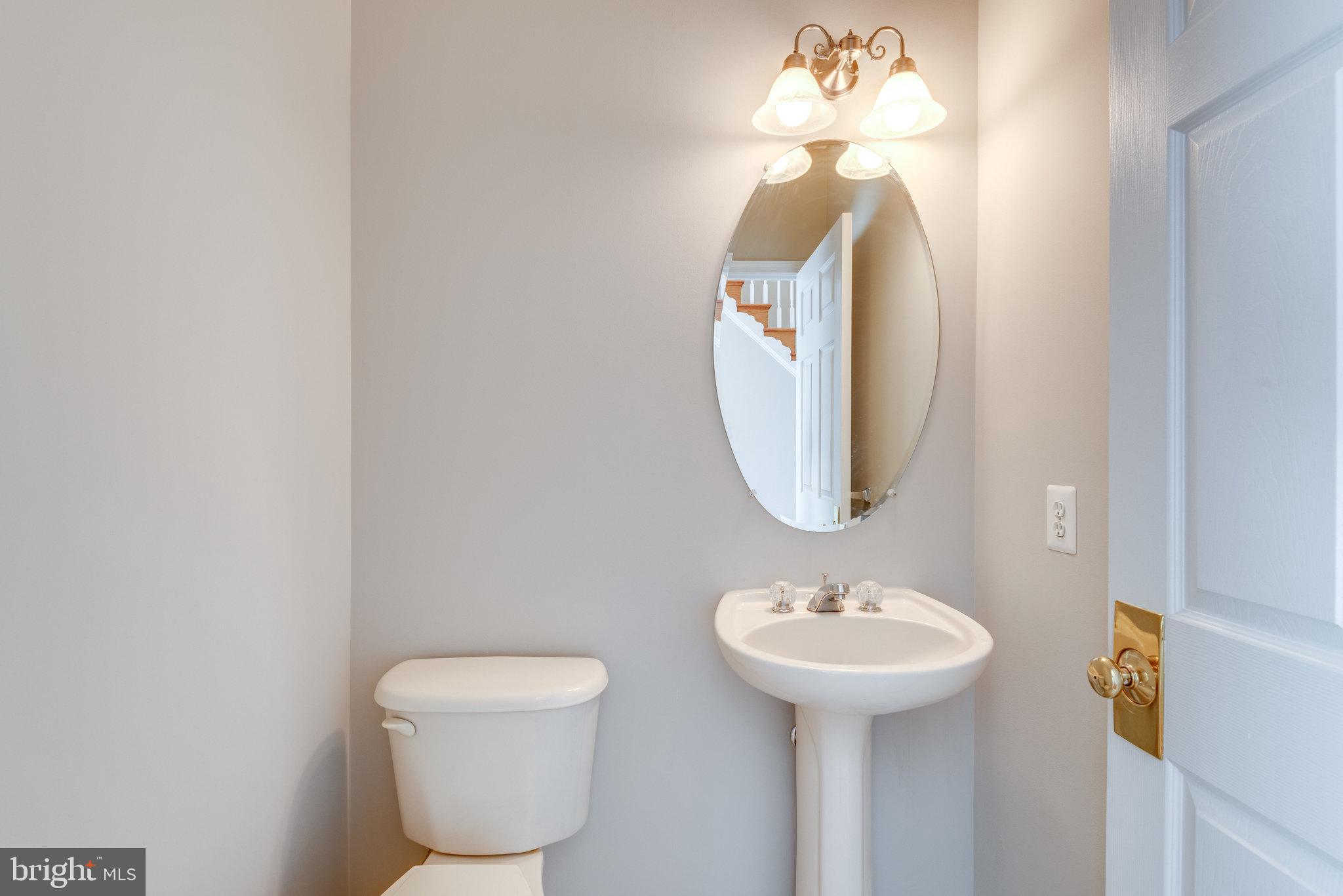 43549 Lucketts Bridge Circle Ashburn, VA 20148 - Photo 10 of 88