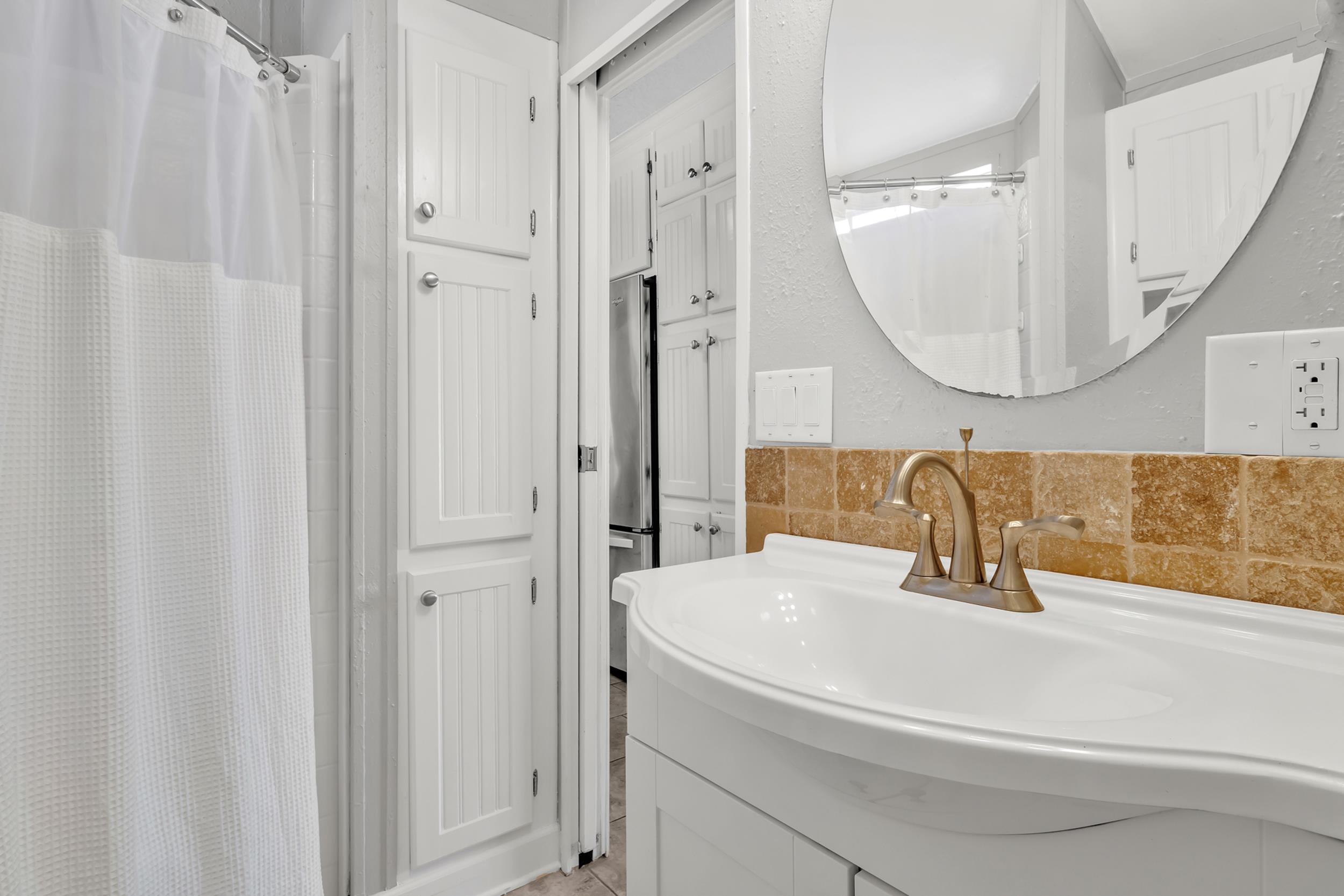 4205 Azalea Street Orange Beach, AL 36561 - Photo 21 of 45 Bathroom