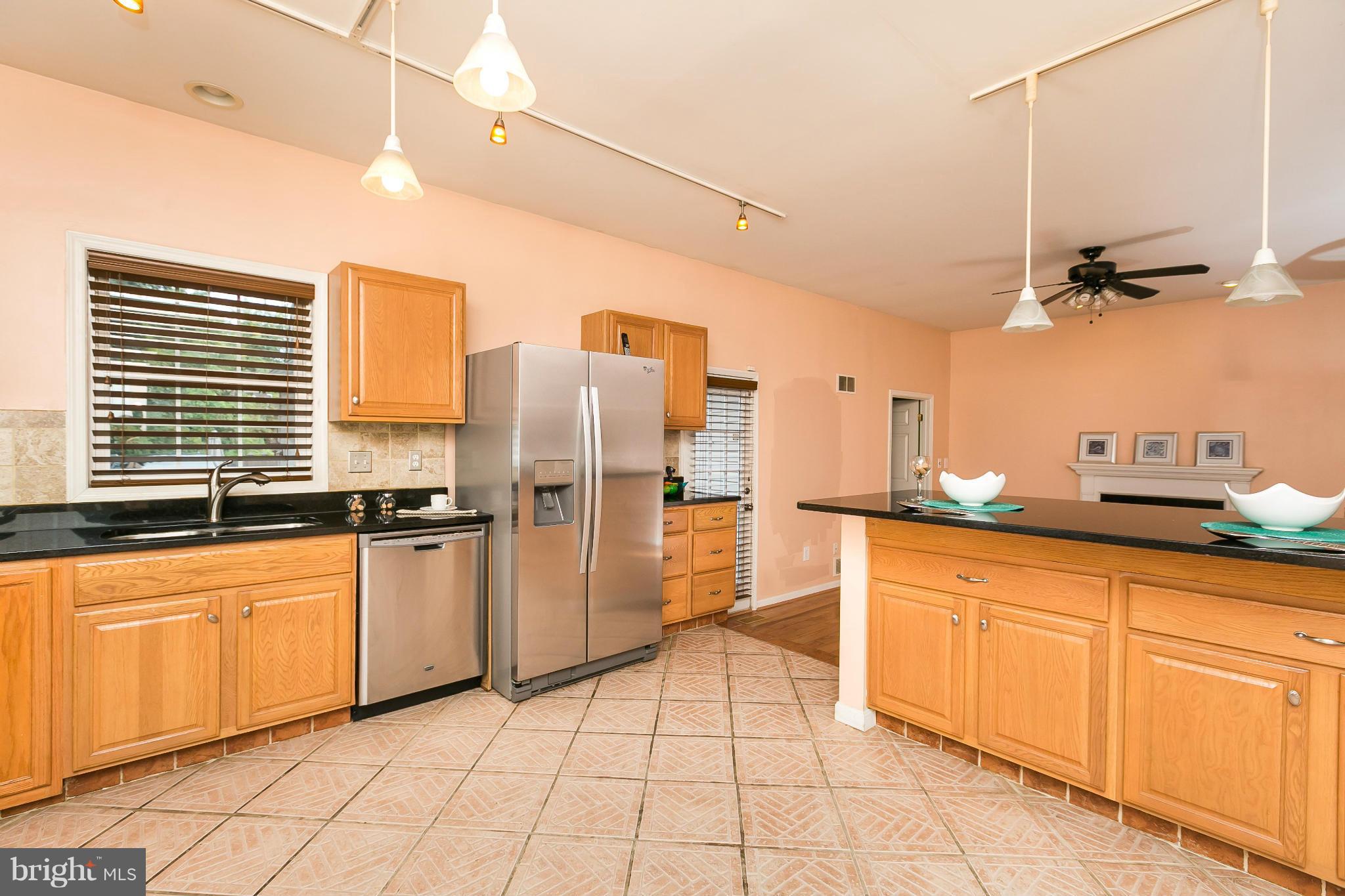 68 Ritters Lane Owings Mills, MD 21117 - Photo 3 of 28 Kitchen