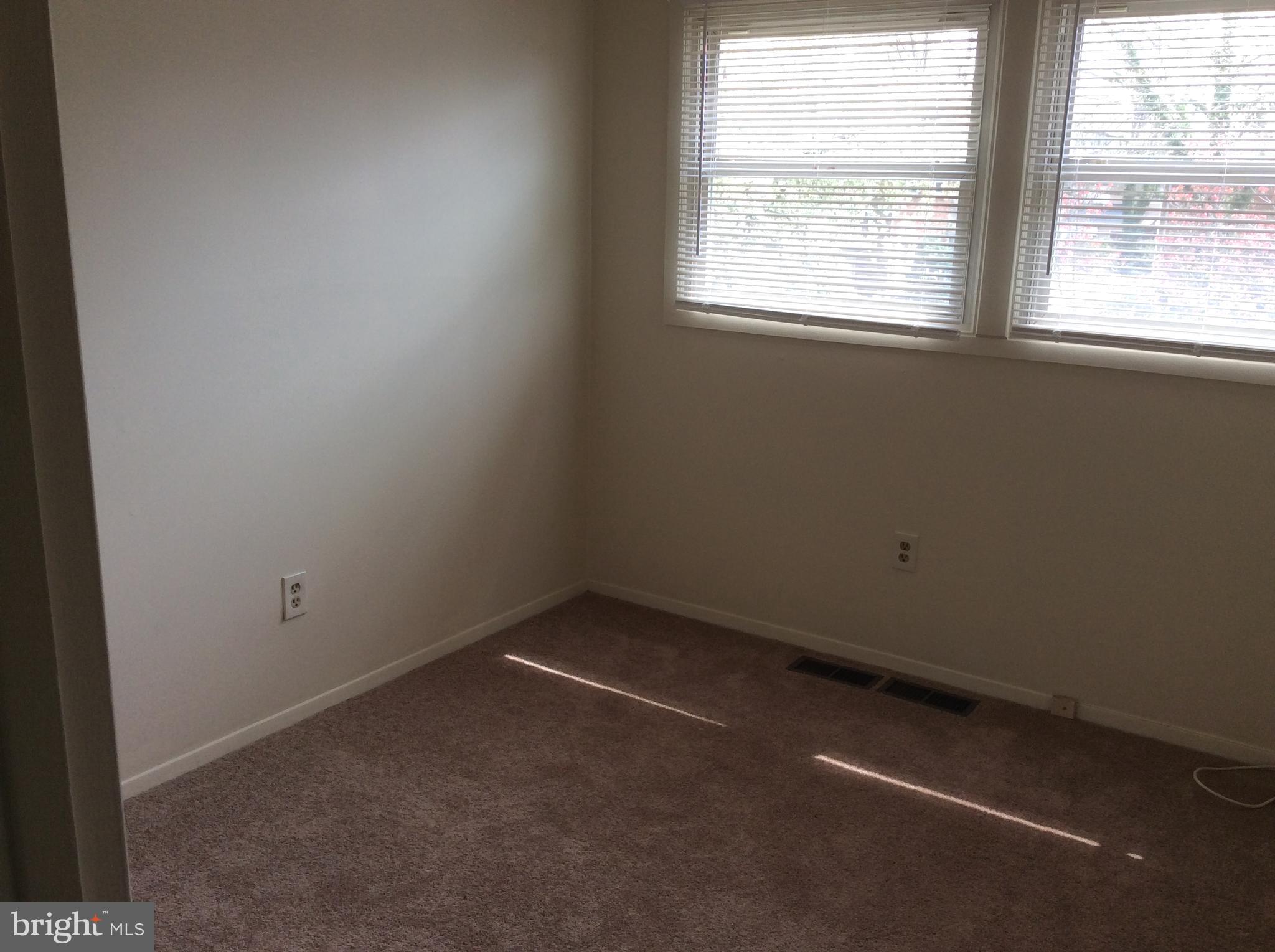 7 Rittenhouse Court Willingboro, NJ 08046 - Photo 12 of 17