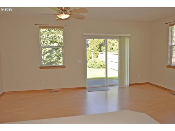 $715,000 | 814 Henderson Road, Hood River, OR 97031