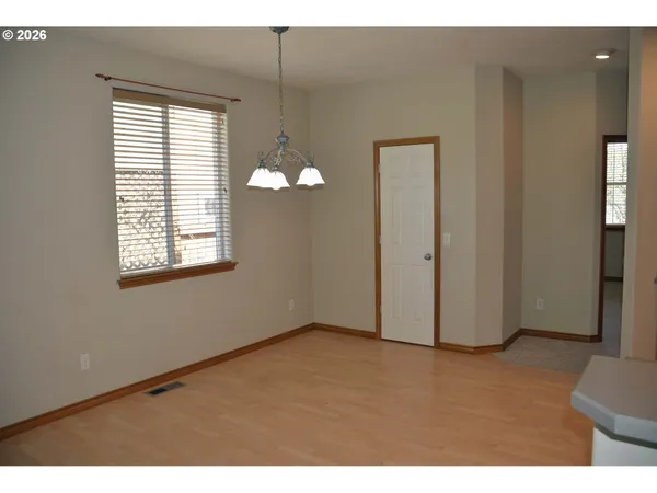 $715,000 | 814 Henderson Road, Hood River, OR 97031