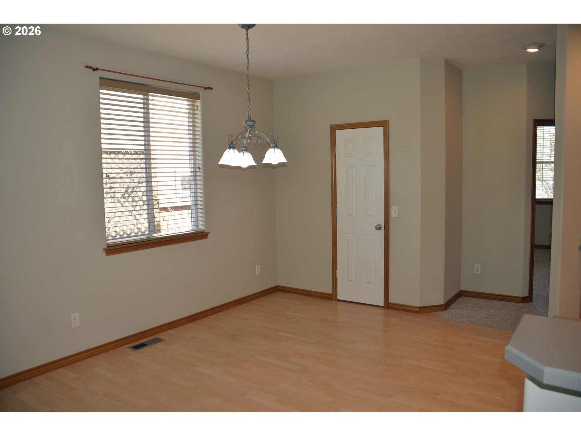 814 Henderson Road Hood River, OR 97031 - Photo 17 of 27