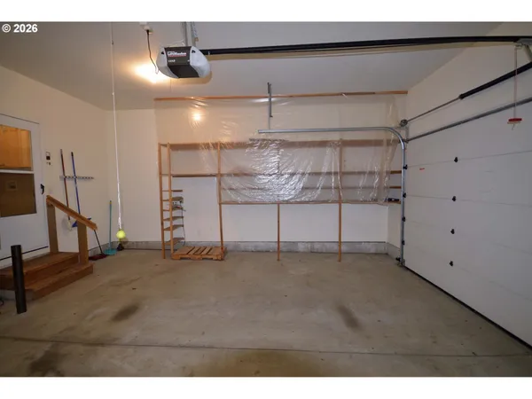 $715,000 | 814 Henderson Road, Hood River, OR 97031