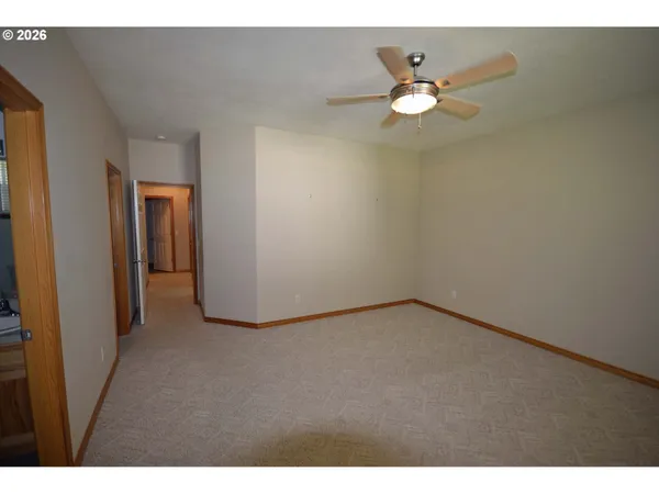 $715,000 | 814 Henderson Road, Hood River, OR 97031