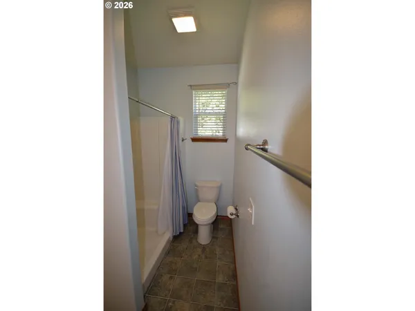 $715,000 | 814 Henderson Road, Hood River, OR 97031