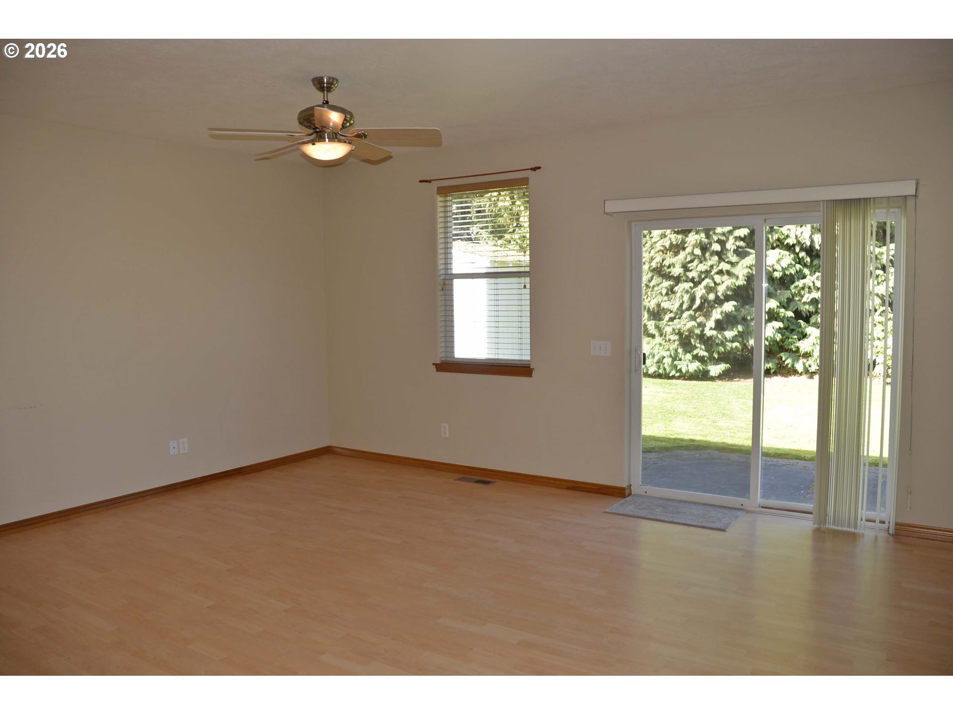 814 Henderson Road Hood River, OR 97031 - Photo 10 of 27