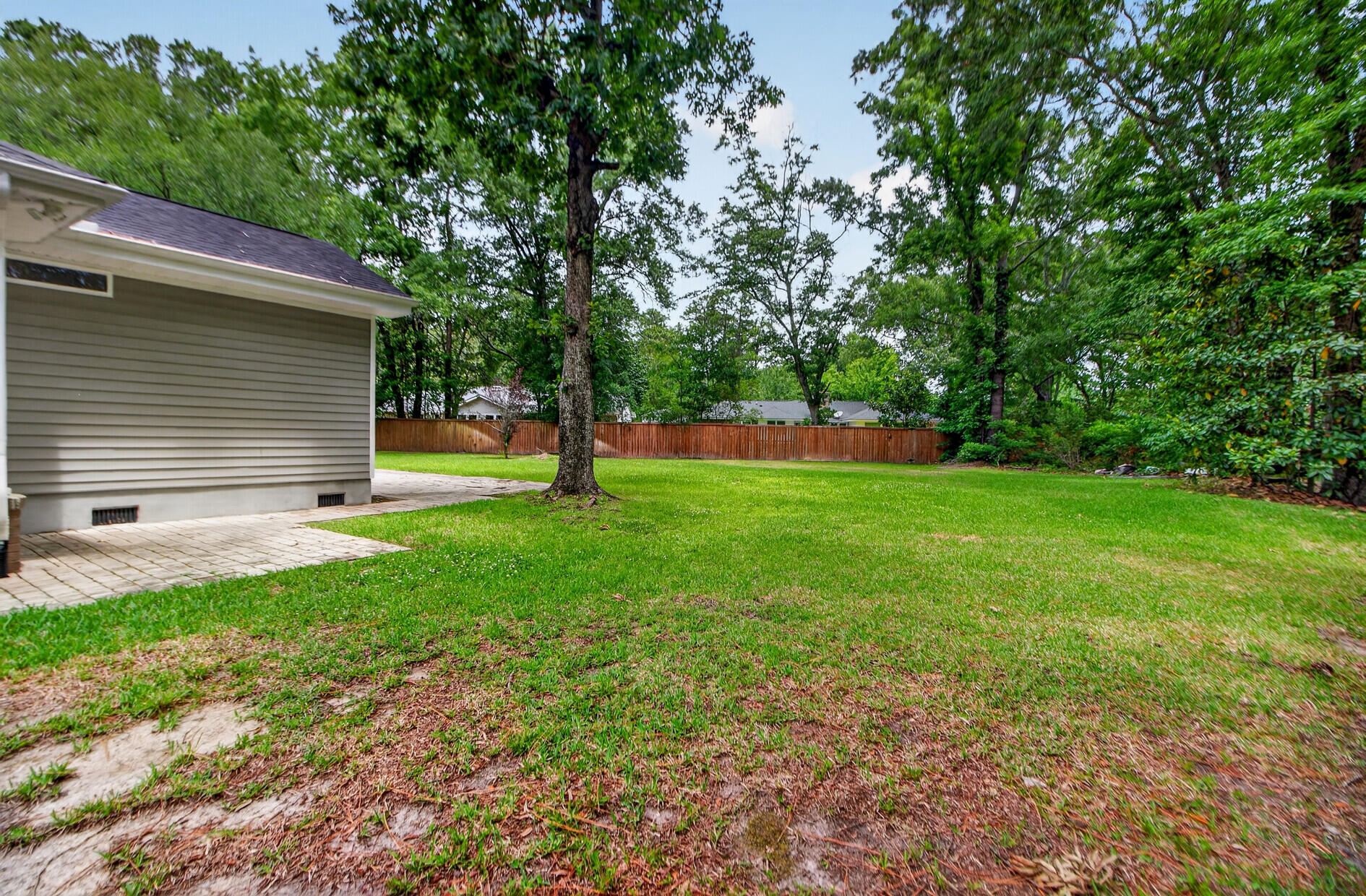 19 Milano Court Hanahan, SC 29410 - Photo 40 of 46