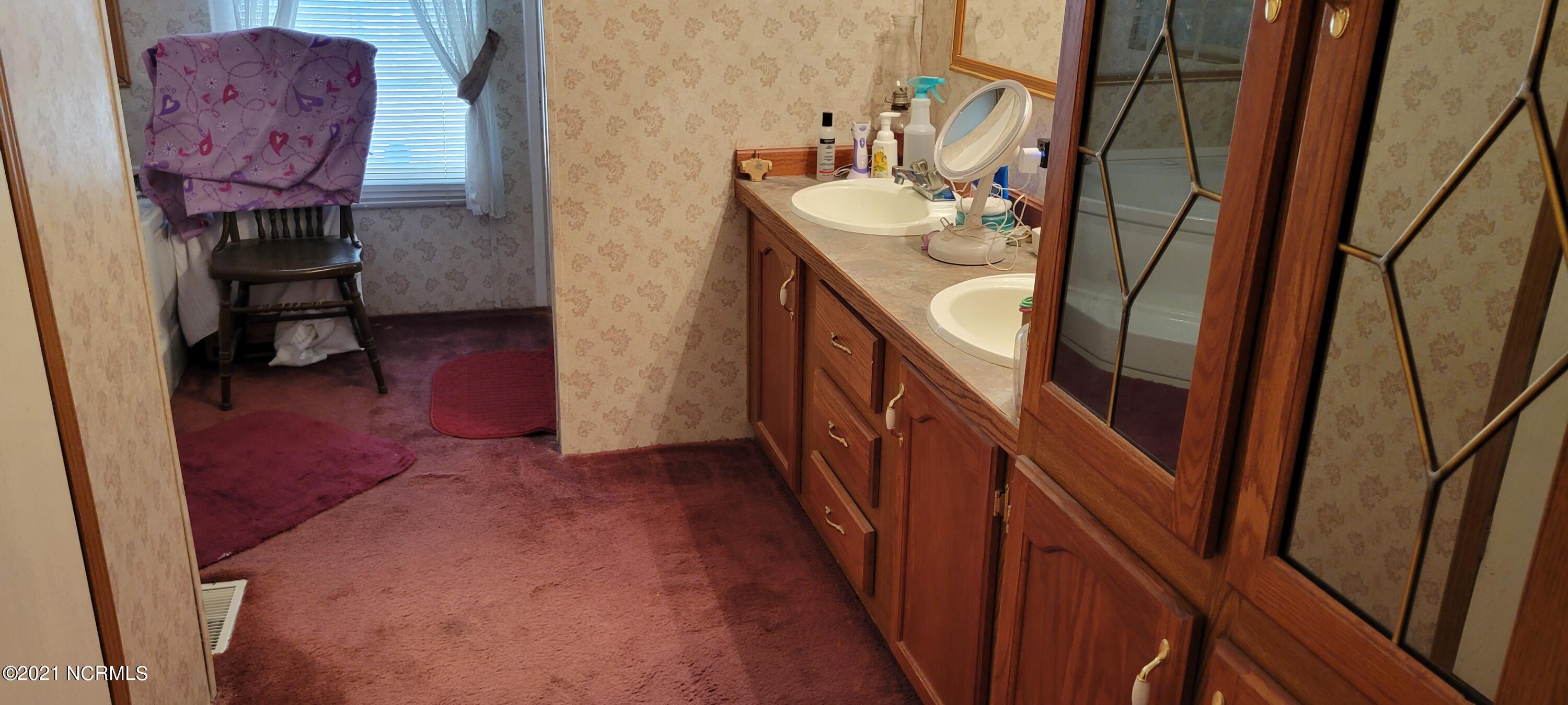 6170 Cherry Run Road Washington, NC 27889 - Photo 15 of 44 MASTER BEDROOM