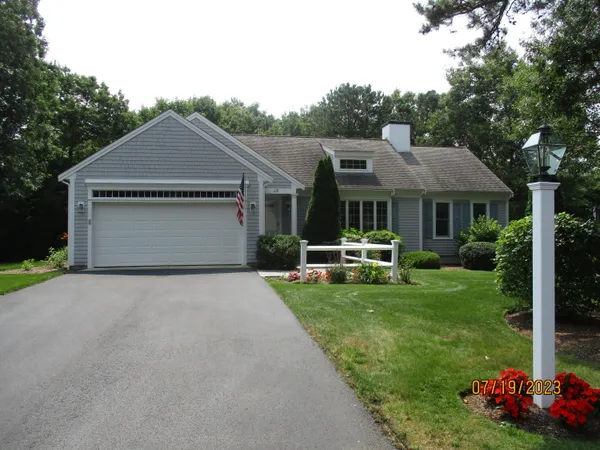$999,500 | 219 Pheasant Hill Circle, Cotuit, MA 02635