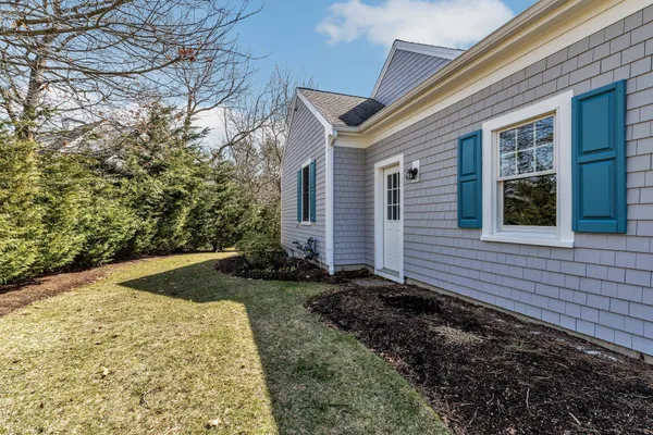 $999,500 | 219 Pheasant Hill Circle, Cotuit, MA 02635