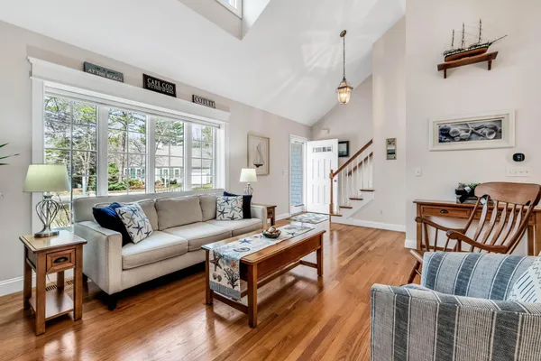 $999,500 | 219 Pheasant Hill Circle, Cotuit, MA 02635