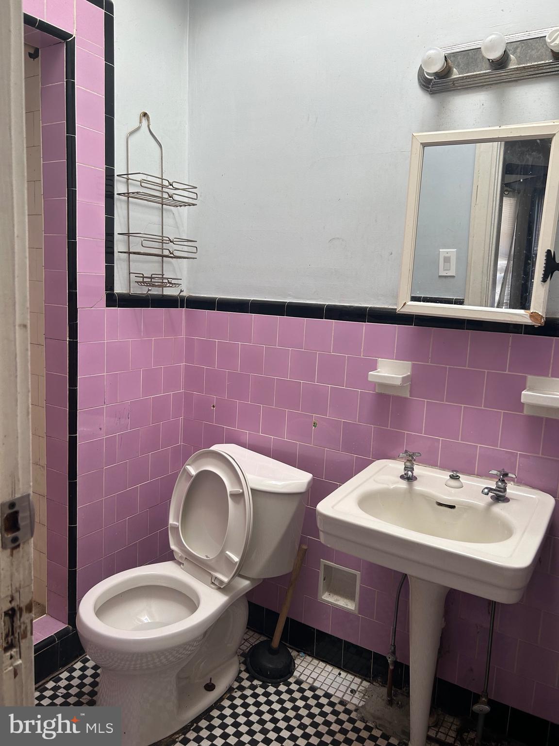 1434 Fanshawe Street Philadelphia, PA 19111 - Photo 13 of 18 Gallery Image 13
