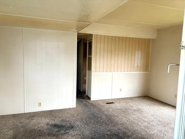 an empty room with window