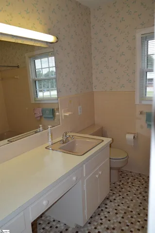 $1,950 | 2462 East Blackstock Road, Roebuck, SC 29376