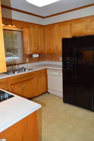 $1,950 | 2462 East Blackstock Road, Roebuck, SC 29376