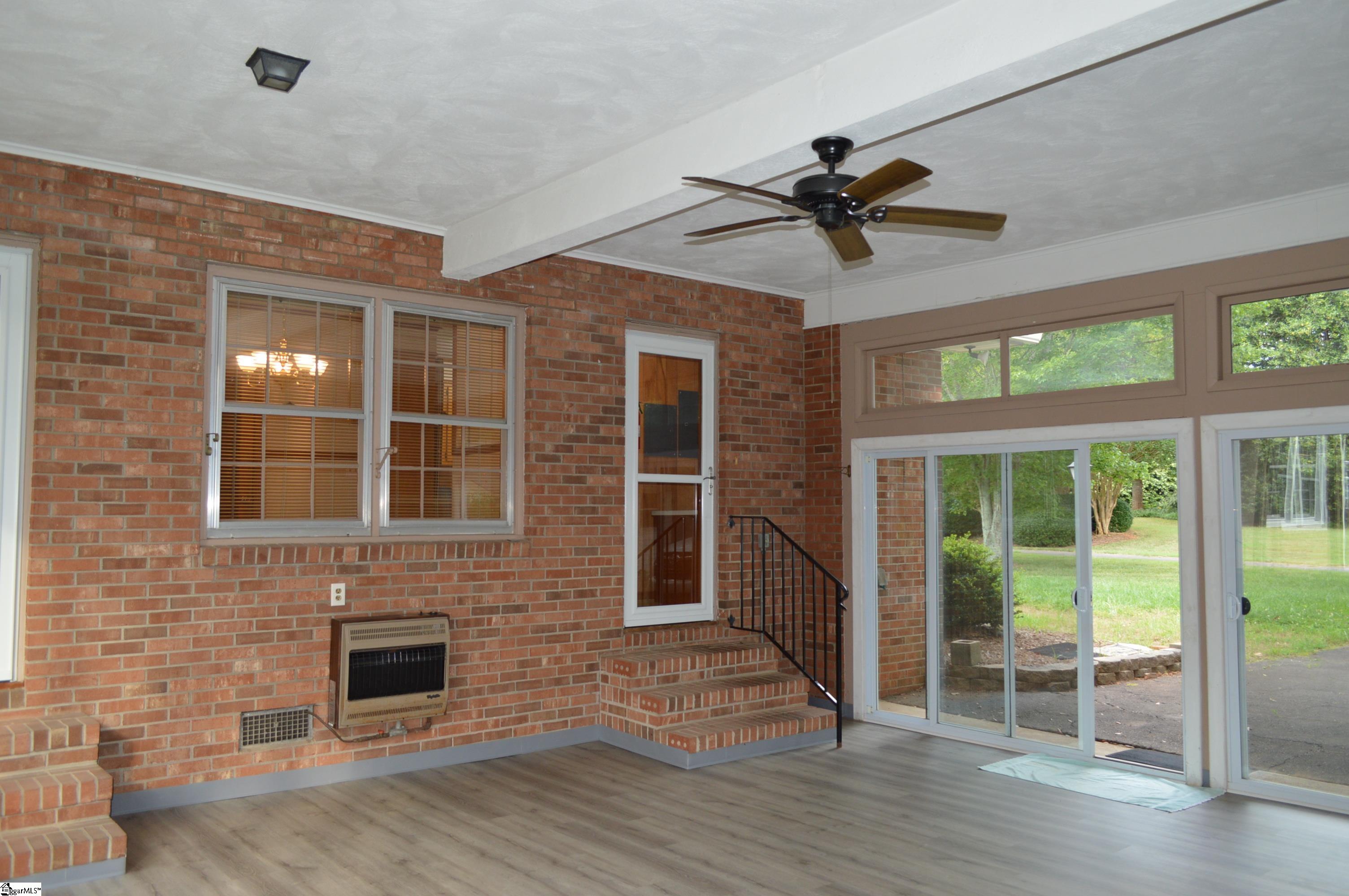 2462 East Blackstock Road Roebuck, SC 29376 - Photo 2 of 23