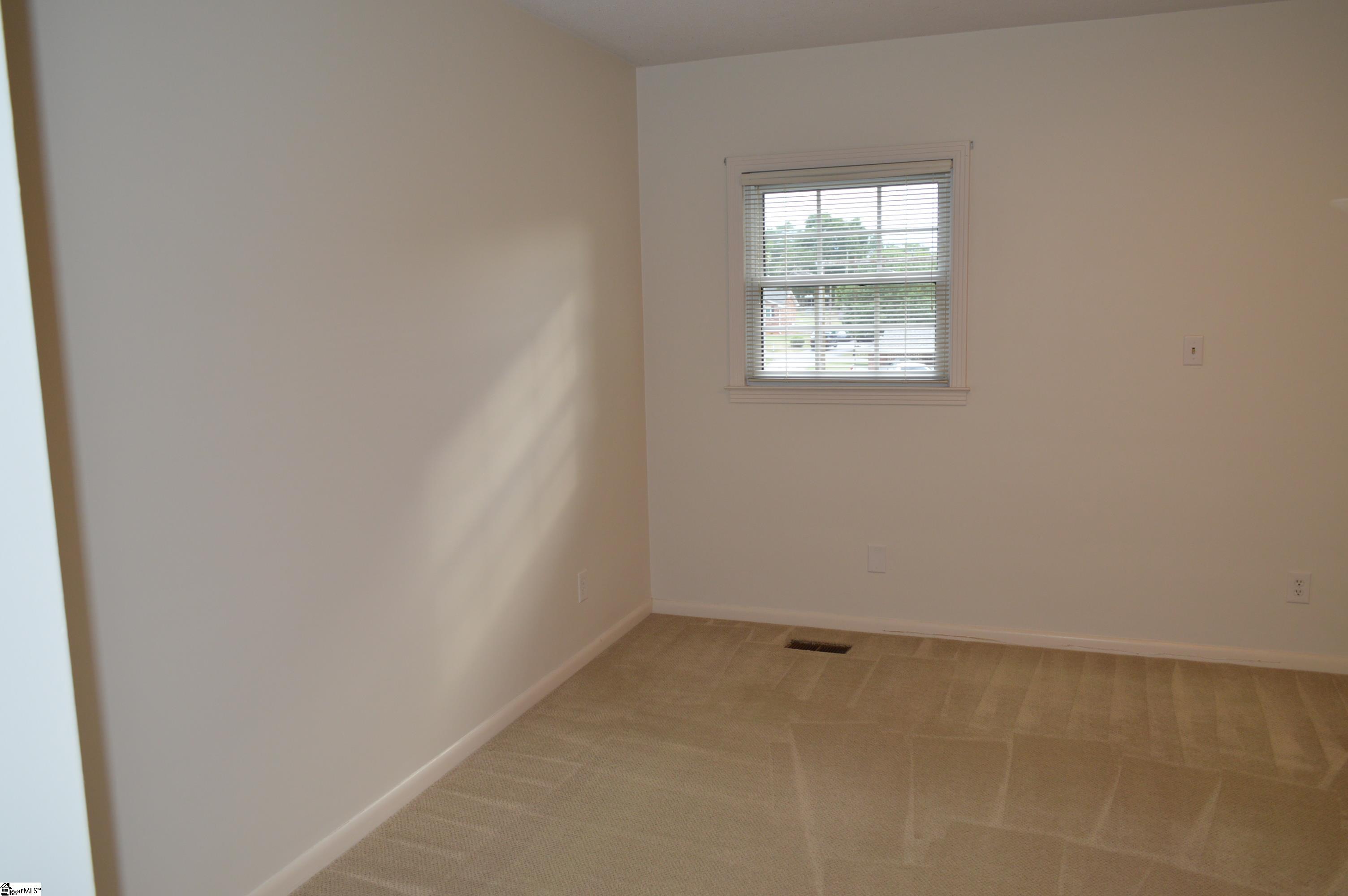 2462 East Blackstock Road Roebuck, SC 29376 - Photo 7 of 23