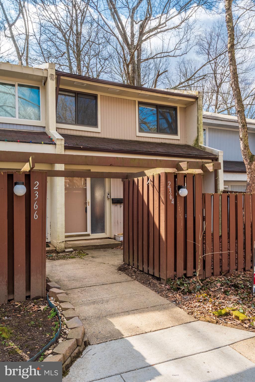 2364 Southgate Square Reston, VA 20191 - Photo 2 of 30 Front