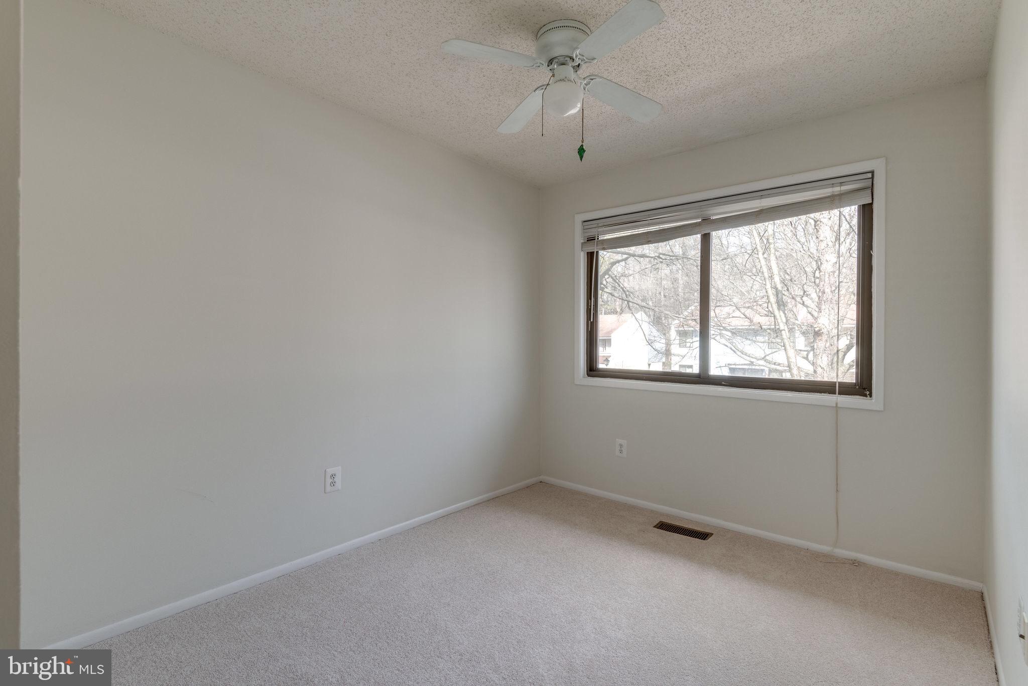 2364 Southgate Square Reston, VA 20191 - Photo 16 of 30 Bedroom