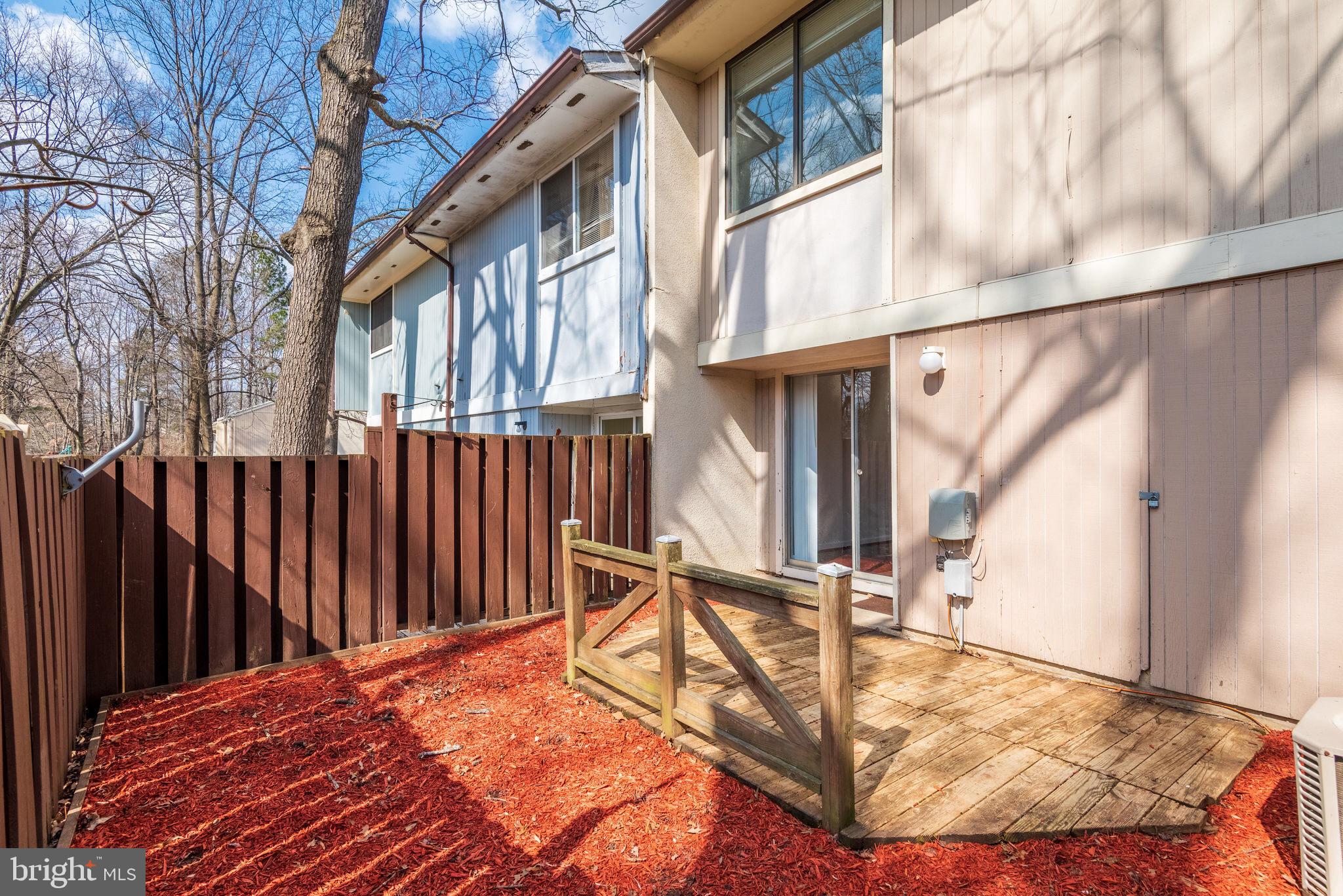 2364 Southgate Square Reston, VA 20191 - Photo 26 of 30 Backyard Patio